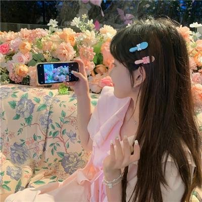 桃花绽放